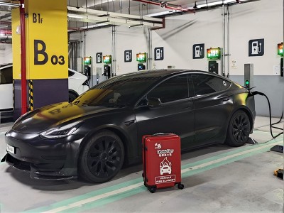 成大校園電動車起火 消防隊滅火毯搭配噴水撲滅